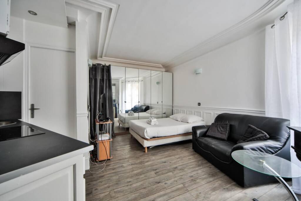Apartment Grand Studio Confort/st Germain-montparnasse/4p Paris